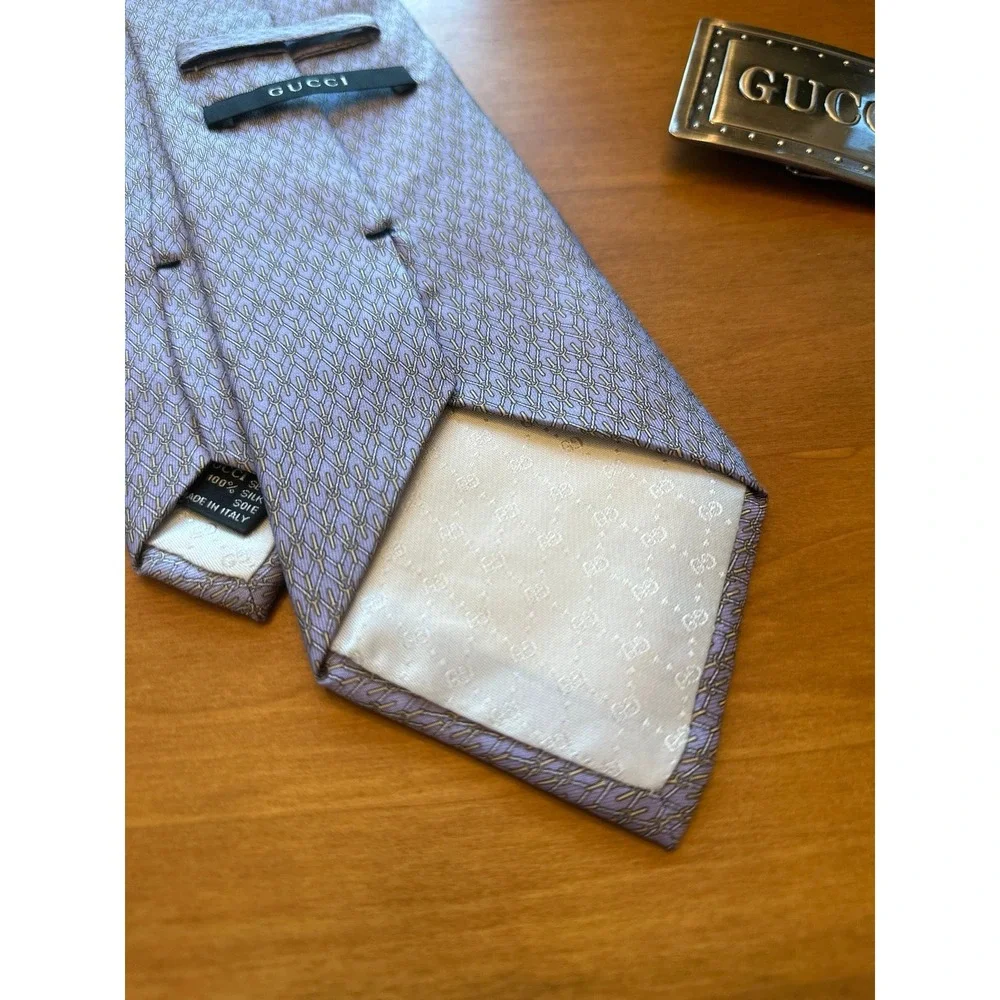 Gucci 100% silk